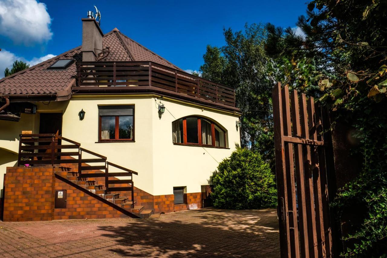 Villa 37B Bed And Breakfast Varsó Kültér fotó